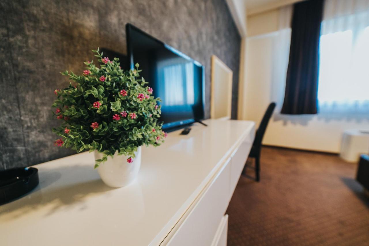 Hotel Brcko Gas Приедор Экстерьер фото